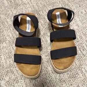Steve Madden Black and Tan Sandals
